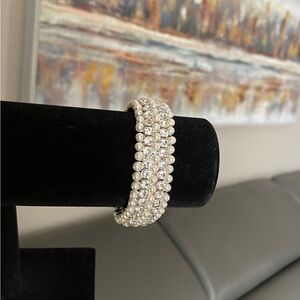 Elegant Pearl and Rhinestone Bracelet